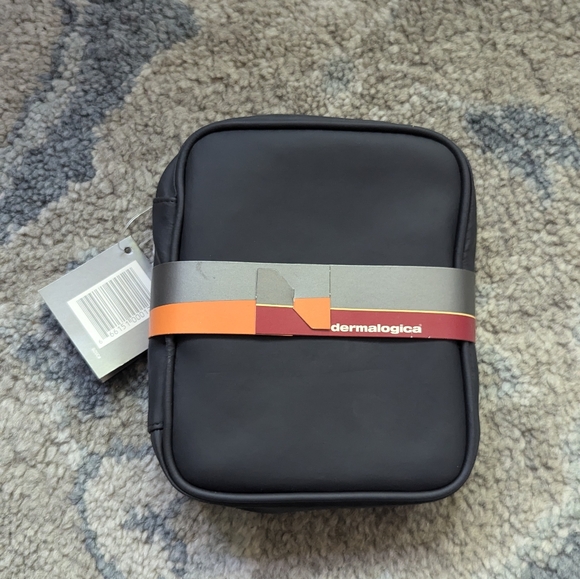 New Dermalogica Normal/Dry Skin Kit travel size with samples - Picture 3 of 3